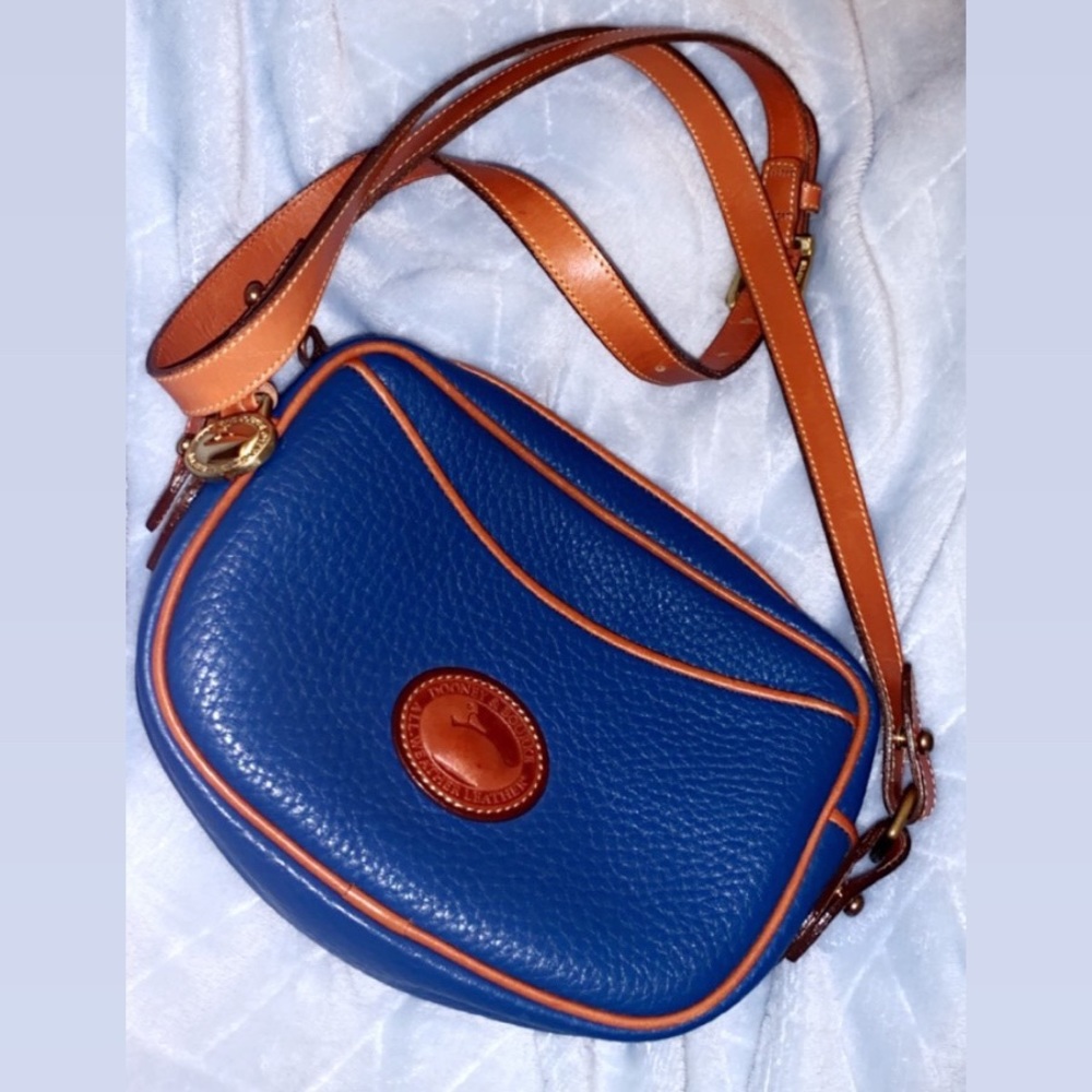 💙 Dooney & Bourke Crossbody 🦆✨